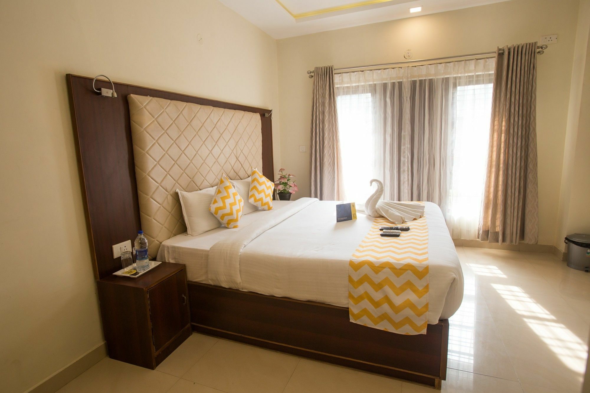 Fabhotel Millenium Stay Indiranagar Бангалор Екстериор снимка